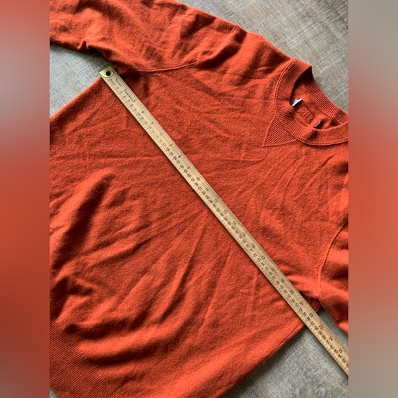 Banana Republic 100% Cashmere Sweater Mens L Crew BR Logo Orange Jumper pullover - Picture 8 of 12
